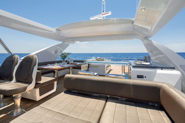 Azimut-80-Flybridge-2