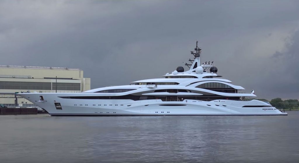 See Superyacht Al Lusail Spin On A Dime Video Megayacht News