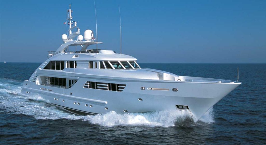 Lady Mm Destroyed By Fire Guests And Crew Unhurt Megayacht News