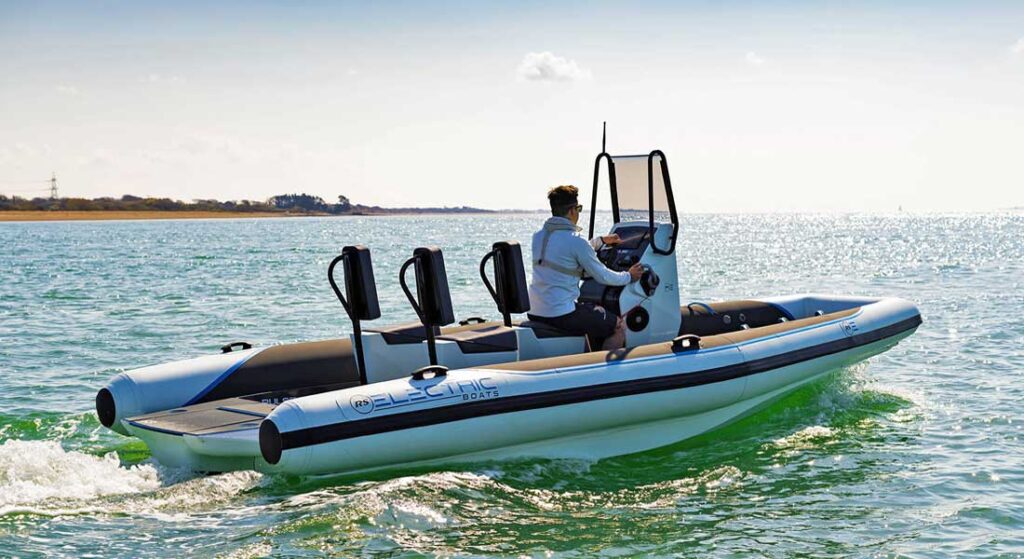 the superyacht design studio Design Unlimited contributed to the Pulse 63 electric RIB