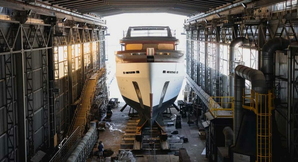 the Codecasa F77 superyacht is a custom project