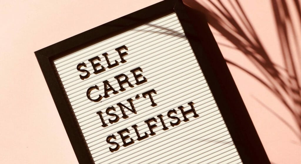 superyacht crew rotation impacts job satisfaction