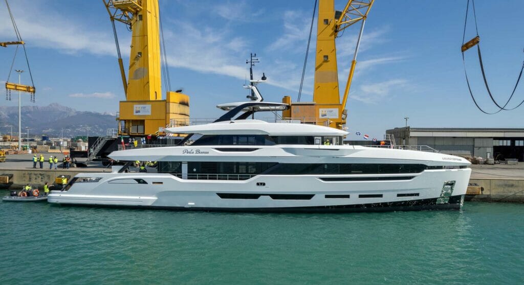 the Perla Bianca yacht is the third Baglietto DOM 133