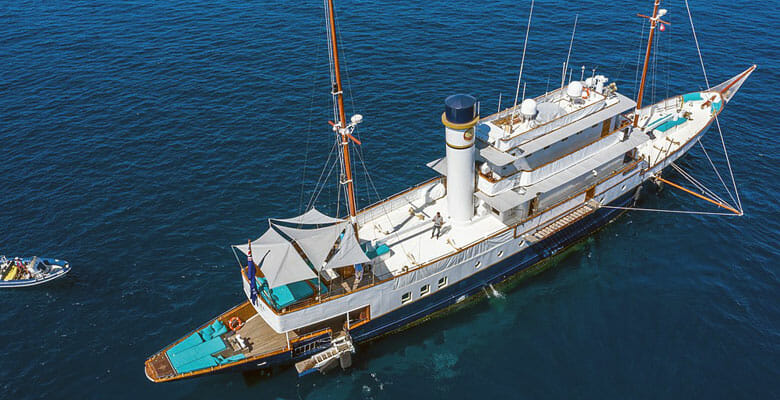 the yacht Kalizma