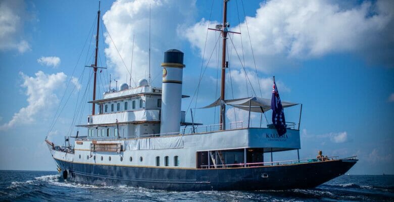 the yacht Kalizma dates to 1906