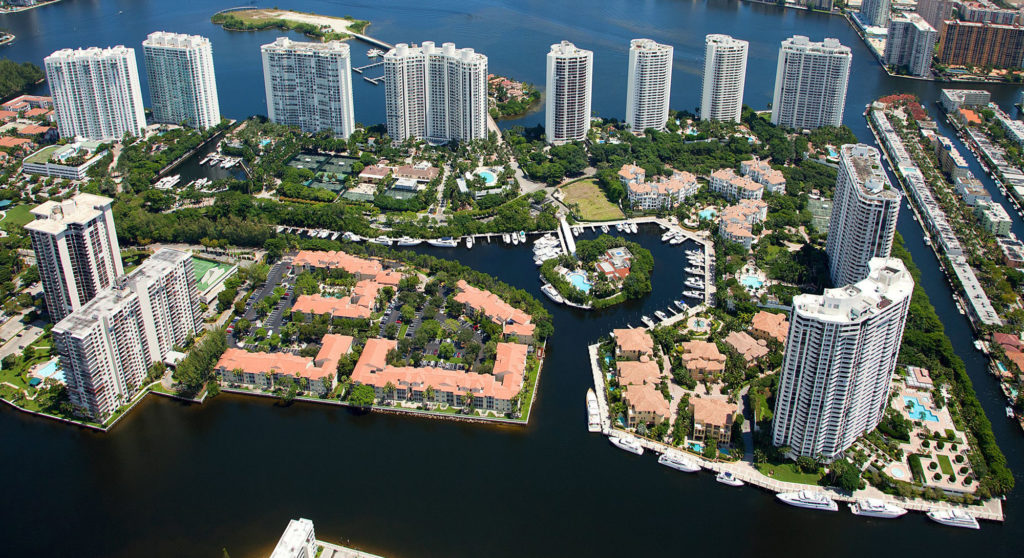 Williams Island Marina is under Oasis Marinas management