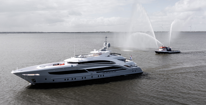 the yacht Cinderella Noel IV