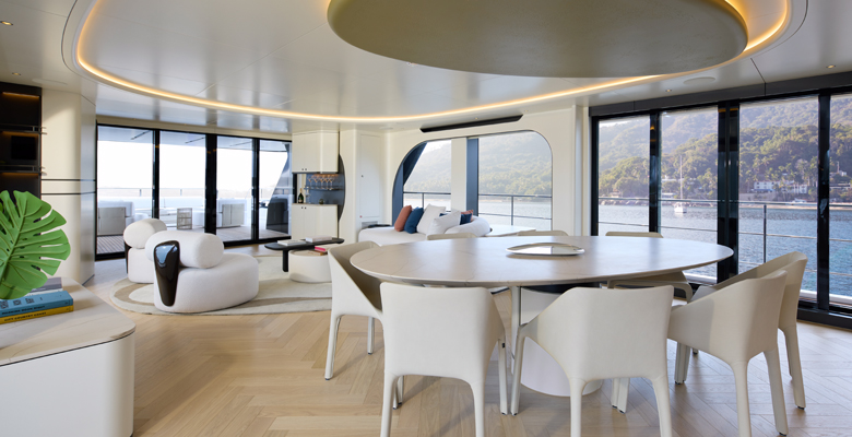 Van der Valk yacht One dining area