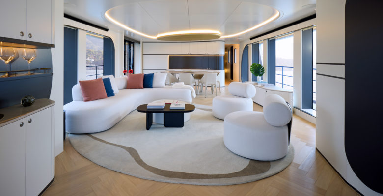 Van der Valk yacht One