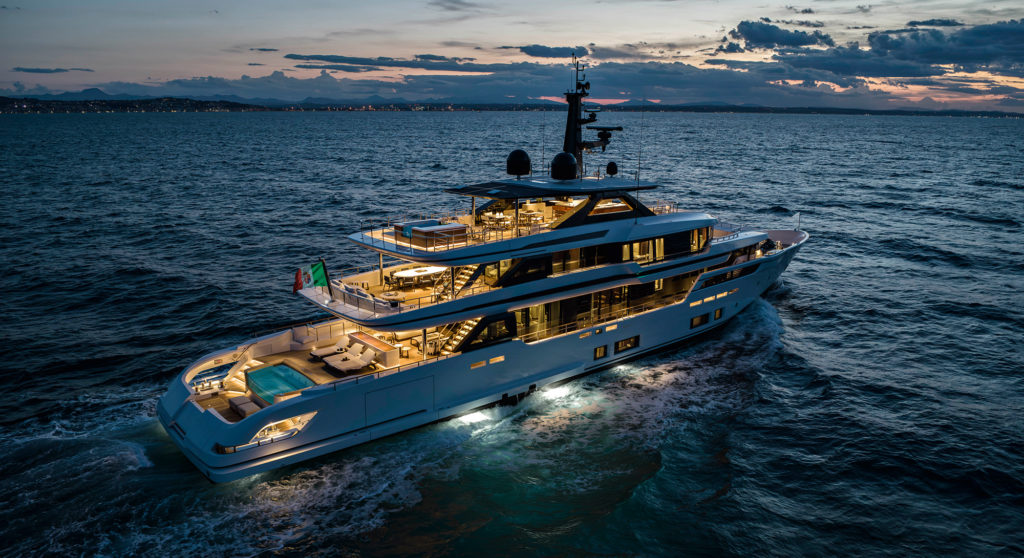 Custom Line 50 yacht