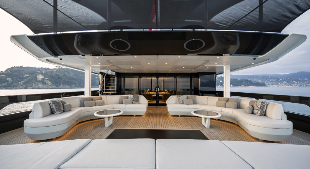 Tankoa yacht Diamond Binta