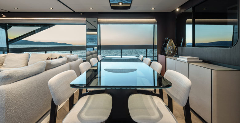 Ferretti Yachts 800 yacht dining