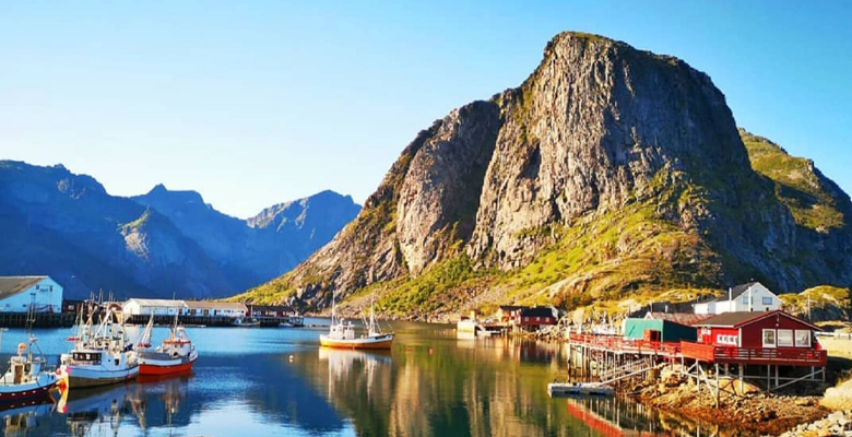 Arksen's Ultimate Lofoten Islands Adventure