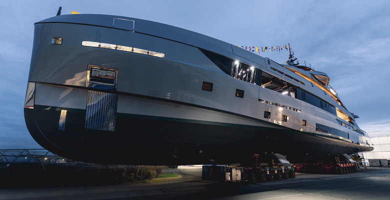 yacht Heed launch at Rossinavi