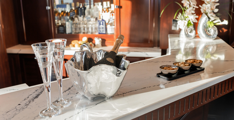 skylounge bar yacht Summerdance