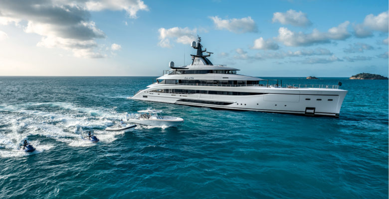 CRN M/Y Amor à Vida