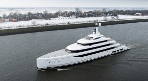 yacht Odisea sea trials