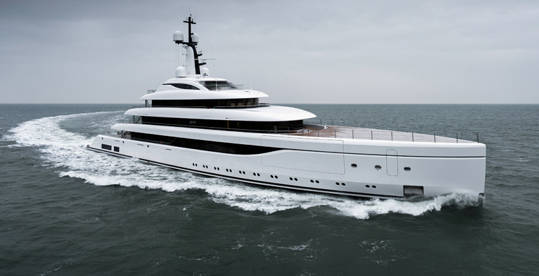 yacht Odisea sea trials
