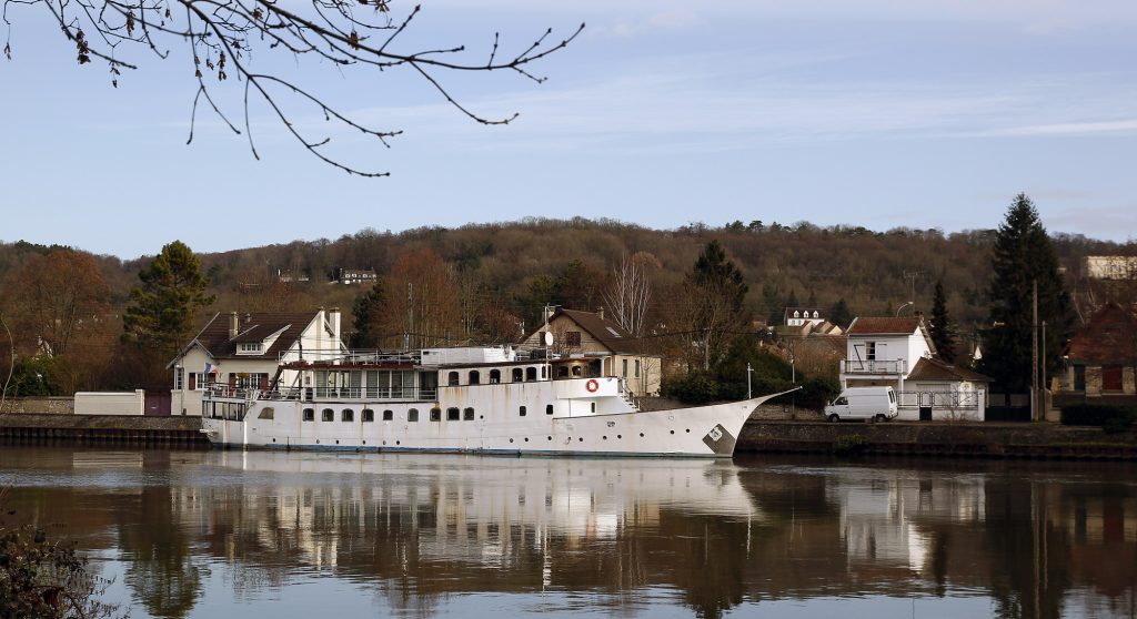 yacht Amazone in 2016