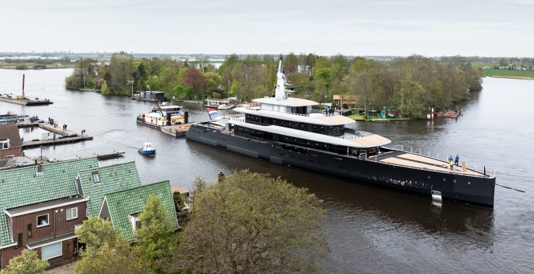 Feadship yacht Project 826 launch