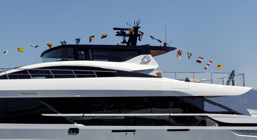 Mangusta GranSport 34 yacht hull 1 logo