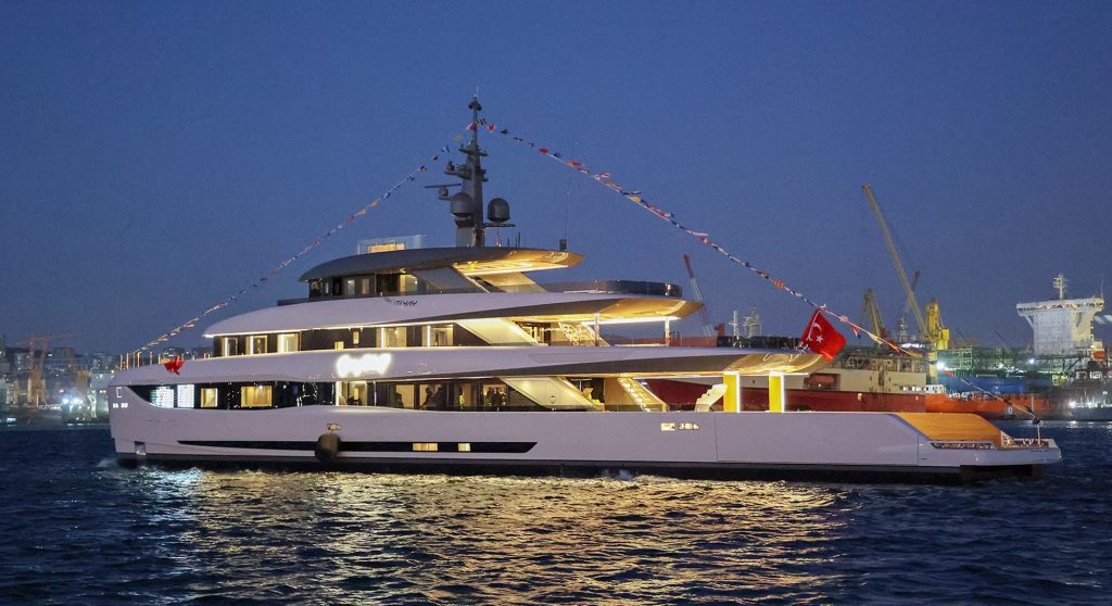 Mengi Yay yacht Gray Wolf launch
