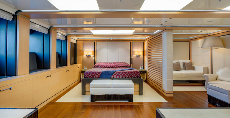 yacht 2 Laidies master suite