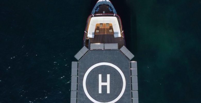 auction of yacht Voyager