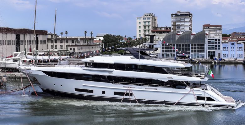 launch of Benetti yacht Lumina
