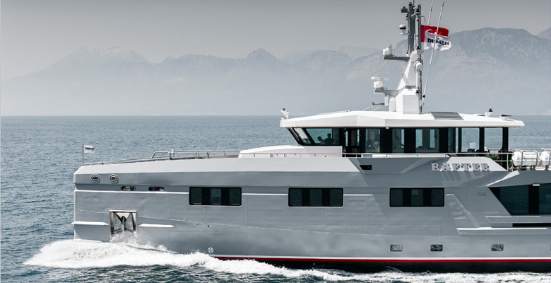 Damen yacht Rafter