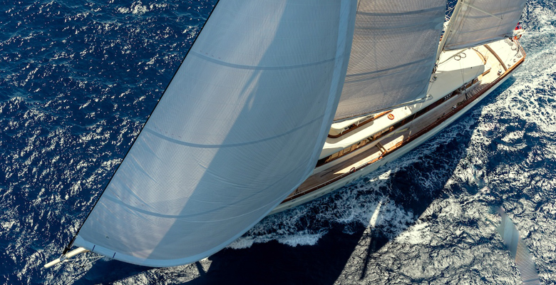 Ares Yachts Simena sails full