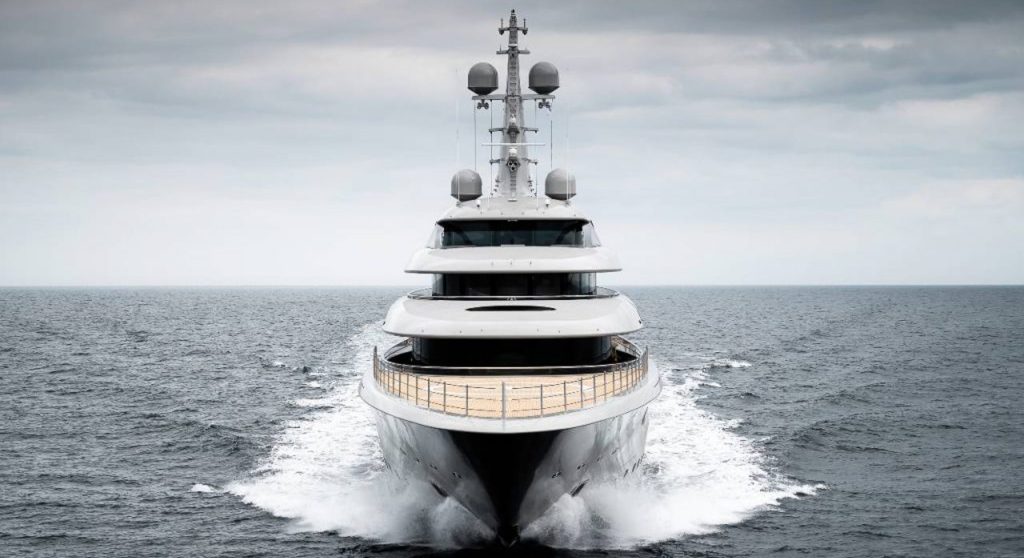 yacht Nixie