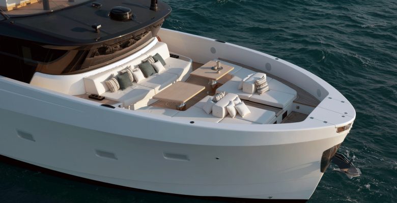 Bluegame BGX83 yacht
