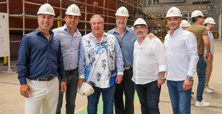 John Staluppi and build team yacht Project Bond