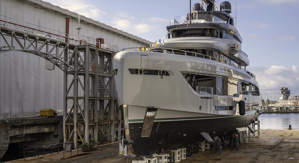 Tankoa TX450 yacht launch