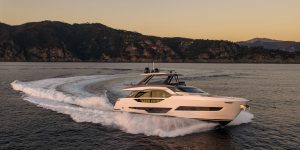 Ferretti Yachts 800